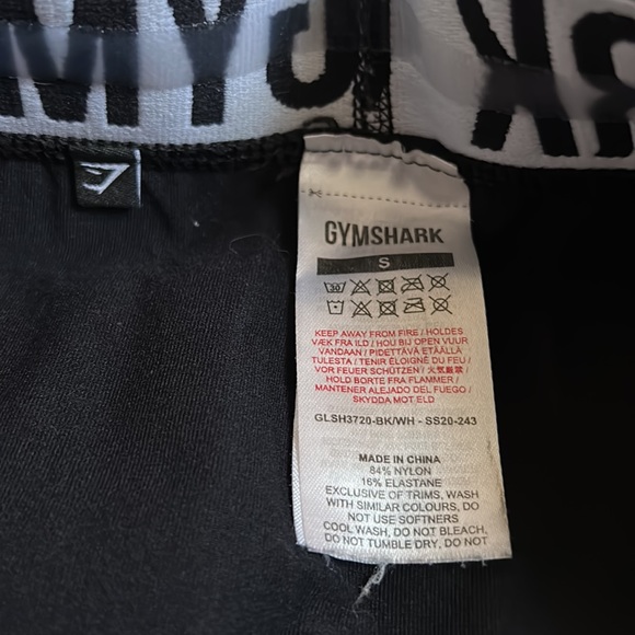 Gymshark biker shorts - Picture 2 of 2